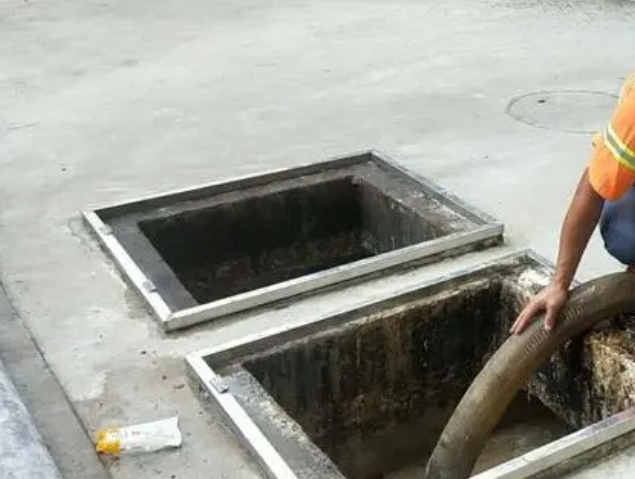 嘉积镇化粪池清理